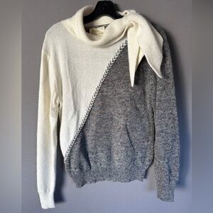 Elegant Vintage Cream and Gray Sweater with Bow Detail